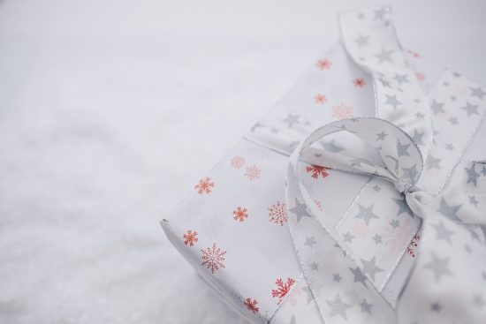 discover the perfect gift for any occasion with our curated gift selection. from thoughtful presents to unique finds, explore a variety of options that will delight your loved ones.