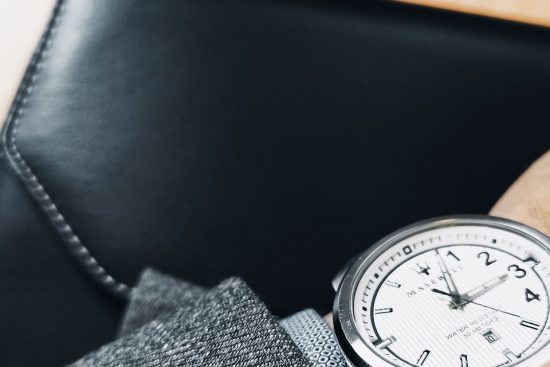 discover the art of negotiation with our comprehensive guide. learn effective strategies and techniques to enhance your bargaining skills, whether in business or personal situations. master the key principles of successful negotiations and achieve better outcomes.