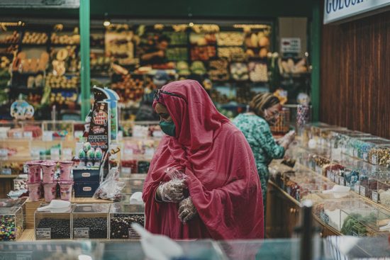 discover the art of mindful buying with practical tips and strategies to make conscious purchasing decisions. embrace sustainability and enhance your life's quality while reducing waste and promoting ethical consumption.